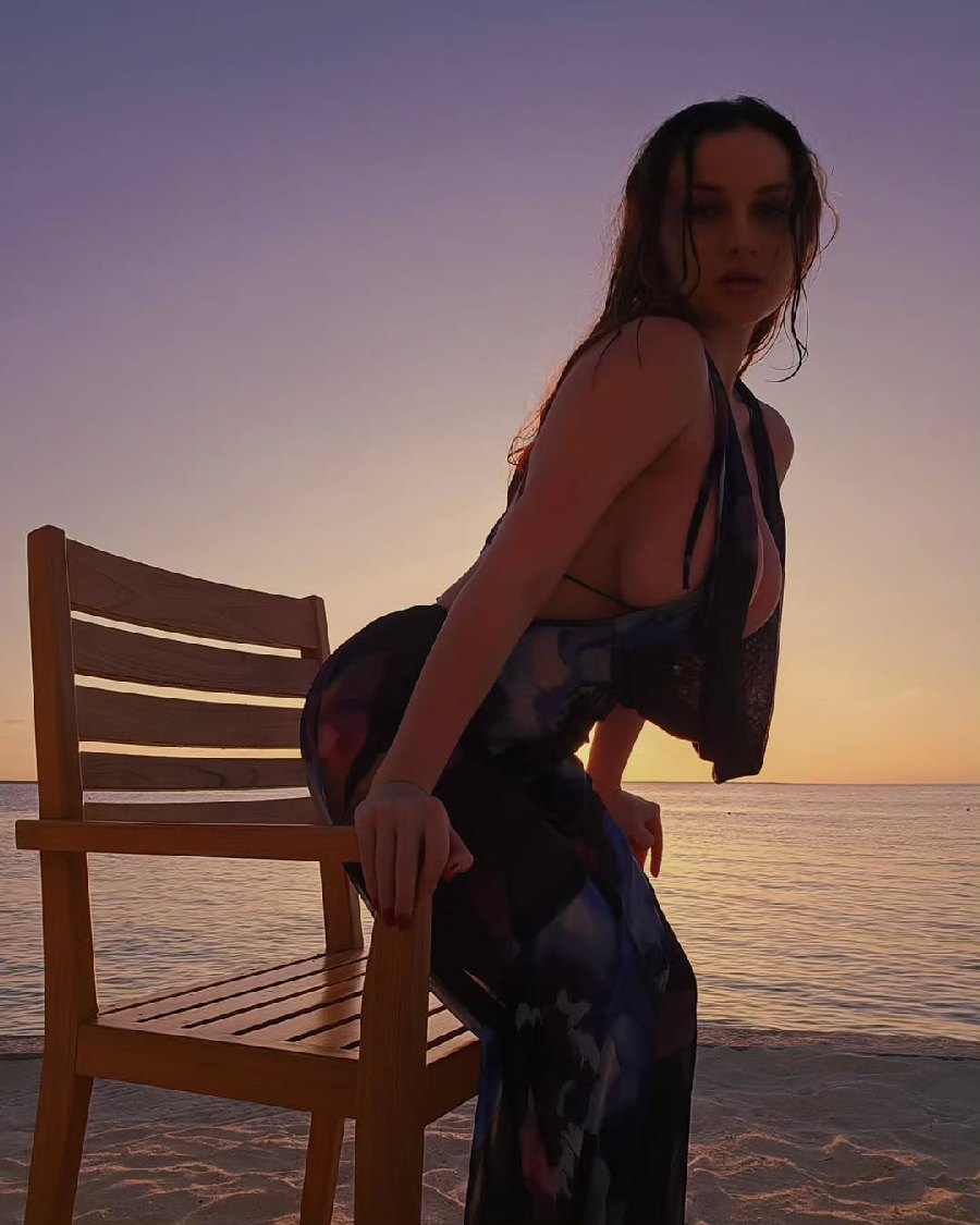 Sexy girl Miranda Faith nude in Liaoyang