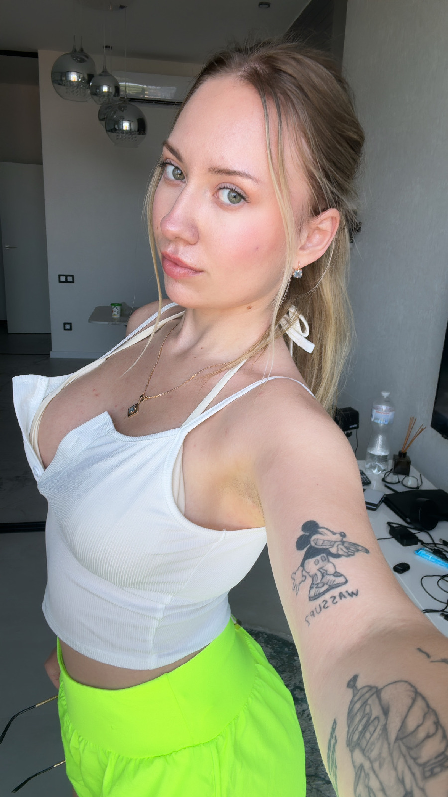 KateV in her underwear in Liaoyang