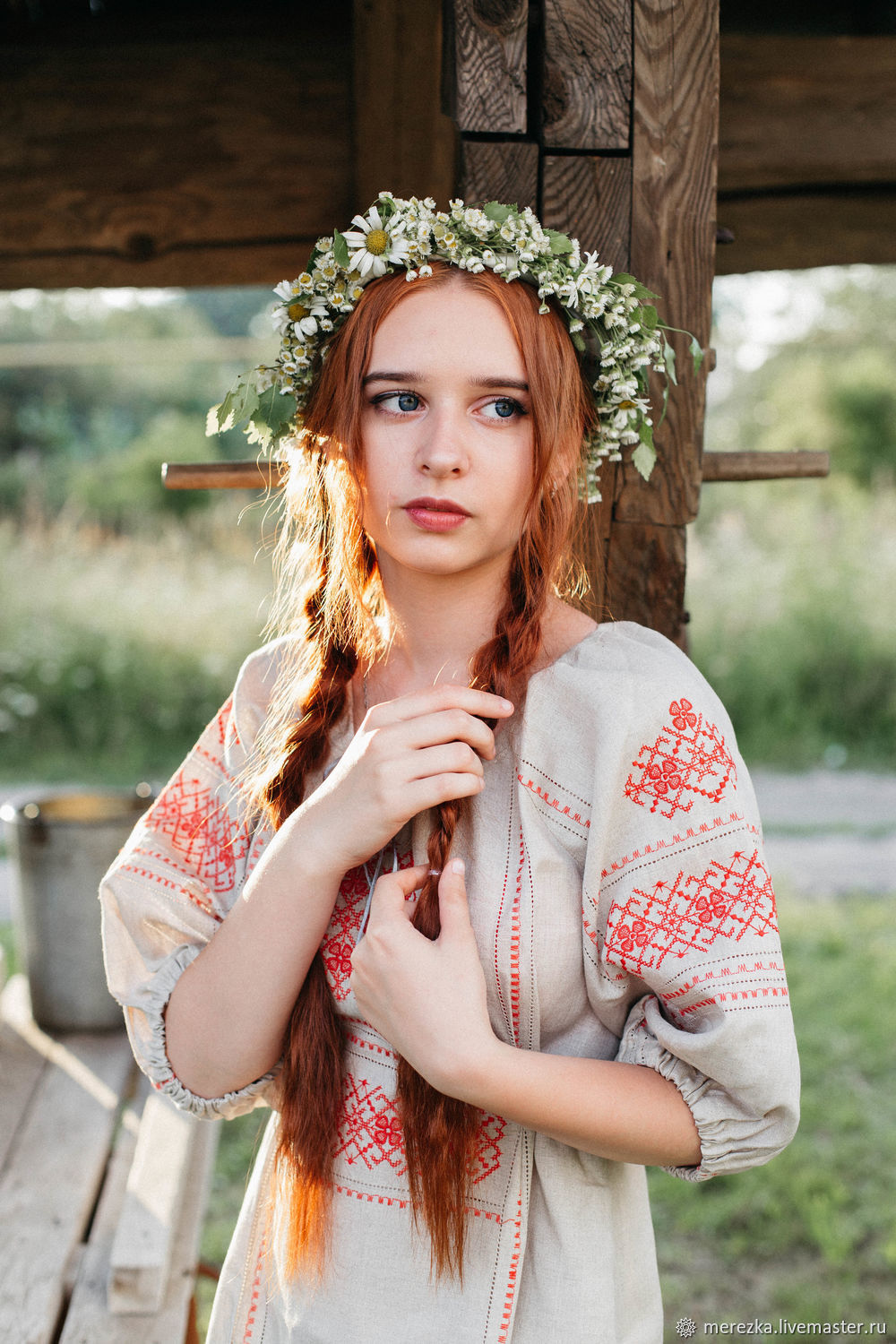 A playful frame from Girls in Slavic costumes — online in Liaoyang